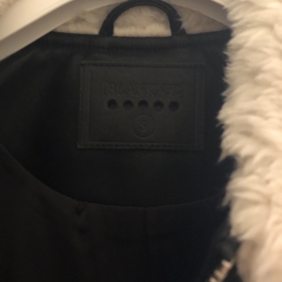 New BlankNYC Black Vegan Leather Shearling Jacket - Picture 3 of 6